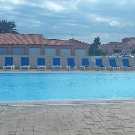 Apartment In Catalana Near Mediterranean Beaches Апартаменты