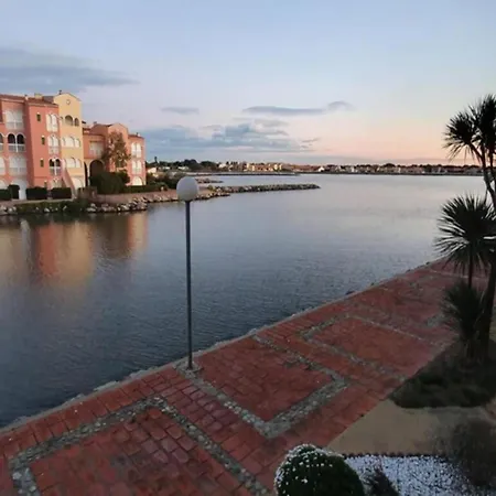 Apartment In Catalana Near Mediterranean Beaches * Ле Баркарес