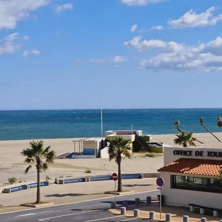 Apartment In Catalana Near Mediterranean Beaches Апартаменты *