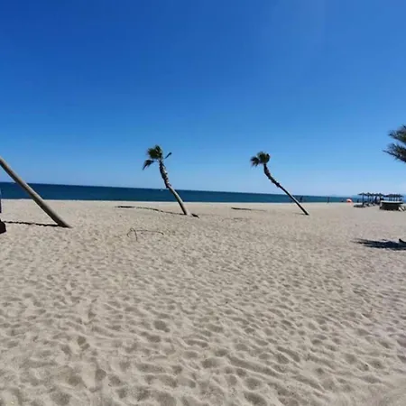 Apartment In Catalana Near Mediterranean Beaches Ле Баркарес