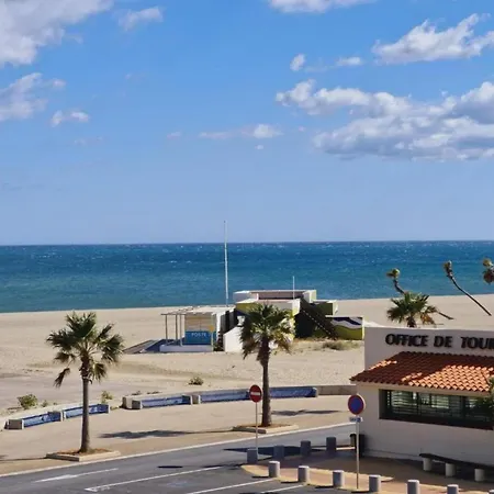 Apartment In Catalana Near Mediterranean Beaches