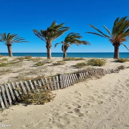 Апартаменты Apartment In Catalana Near Mediterranean Beaches Ле Баркарес